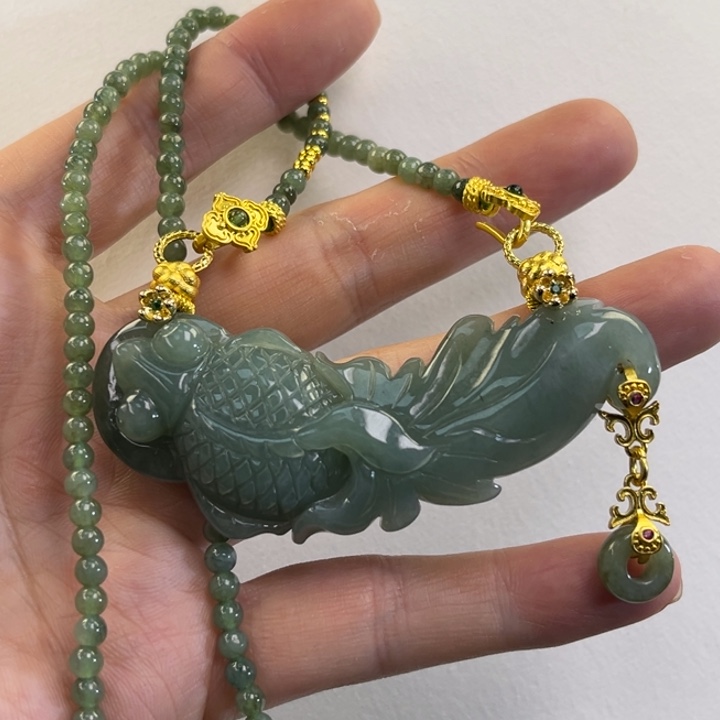 翡翠吊坠(赠链)未镶嵌代编织