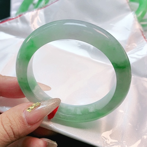 未镶嵌手镯翡翠2816