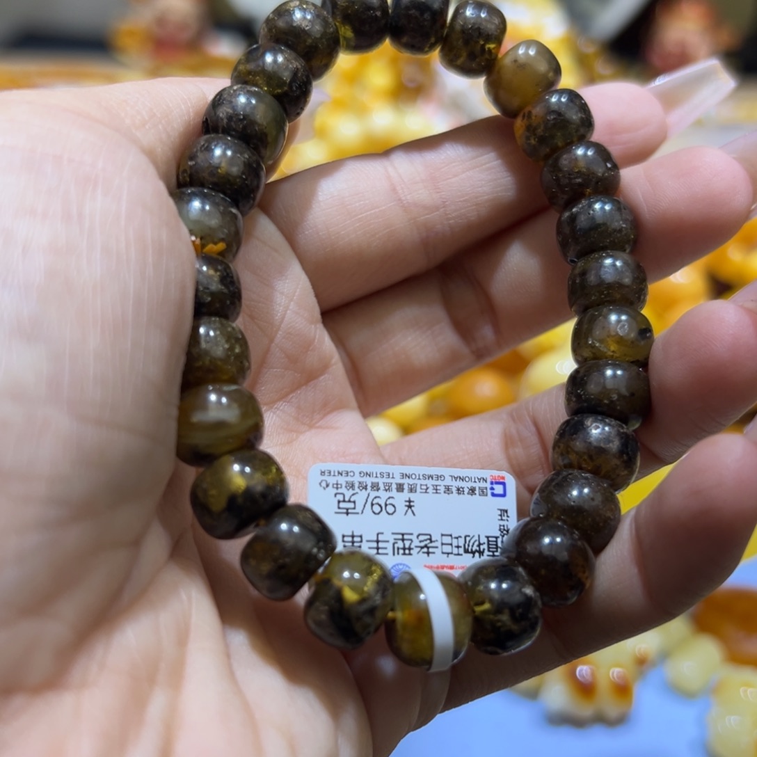 琥珀珠宝奇石未镶嵌