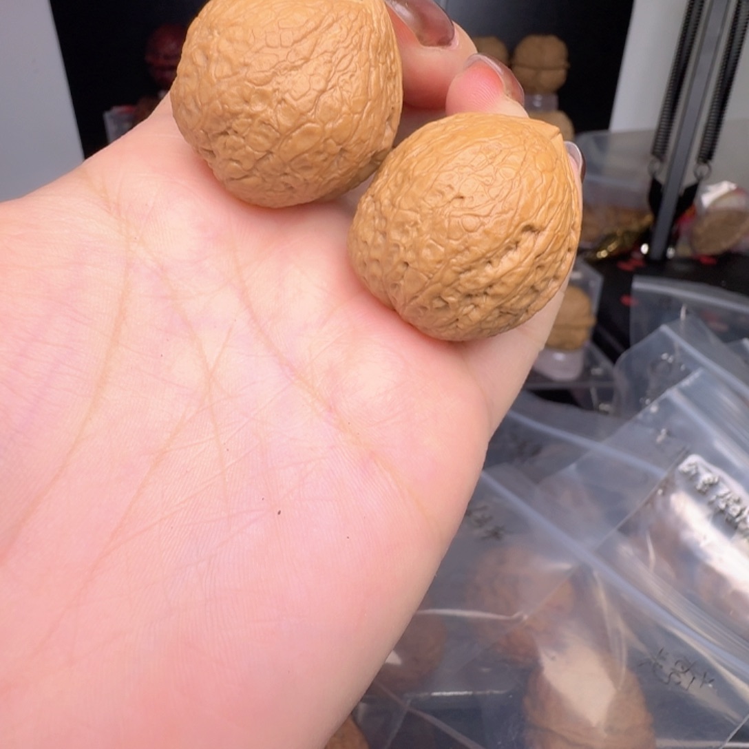 文玩核桃吊坠15号车放漏皇冠