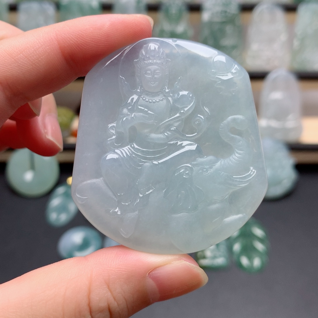 翡翠未镶嵌颈饰普贤