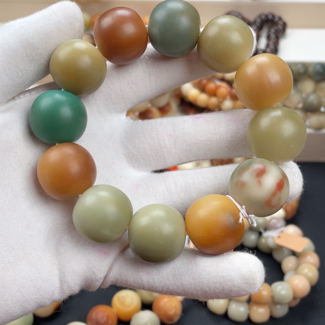 吊坠菩提根/象牙果卡22老料瑕