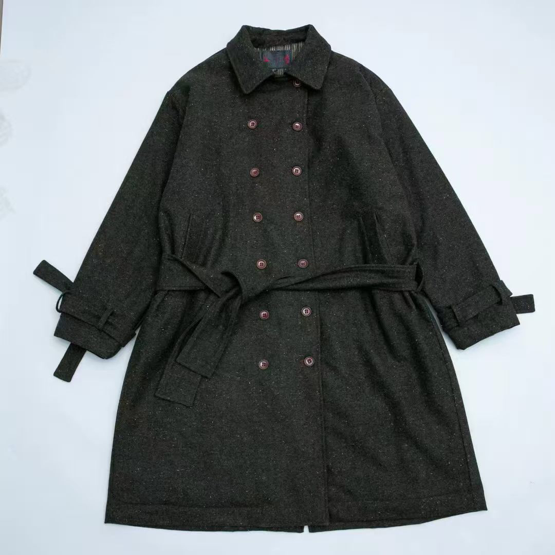冬冬分享《垒土》742#经典双排扣大衣