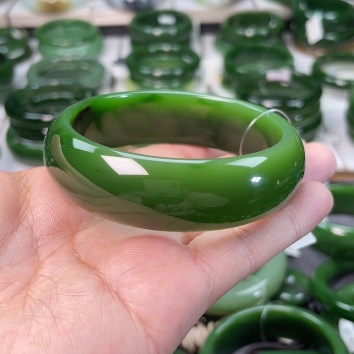 和田玉（碧玉）手镯未镶嵌