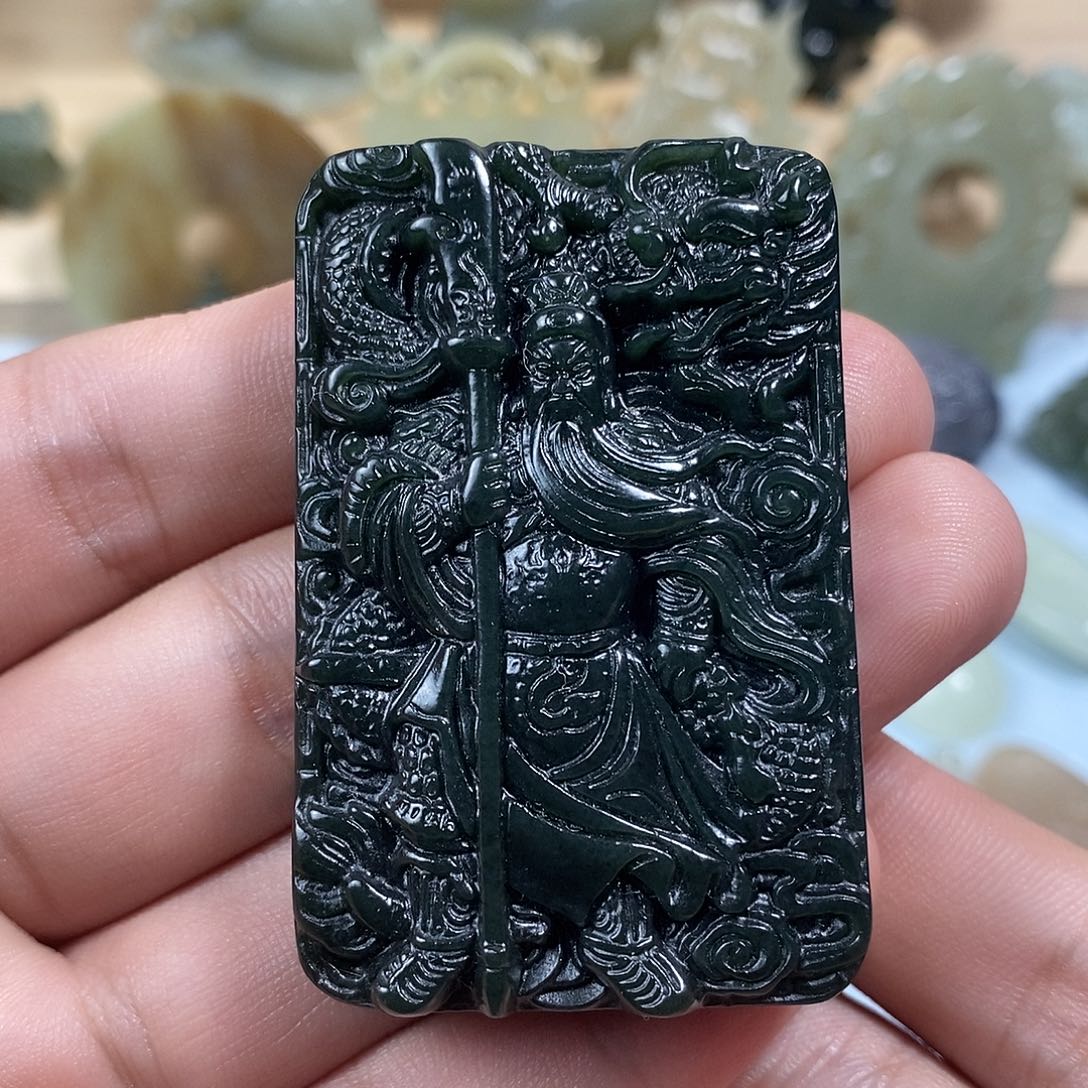 和田玉未镶嵌挂件