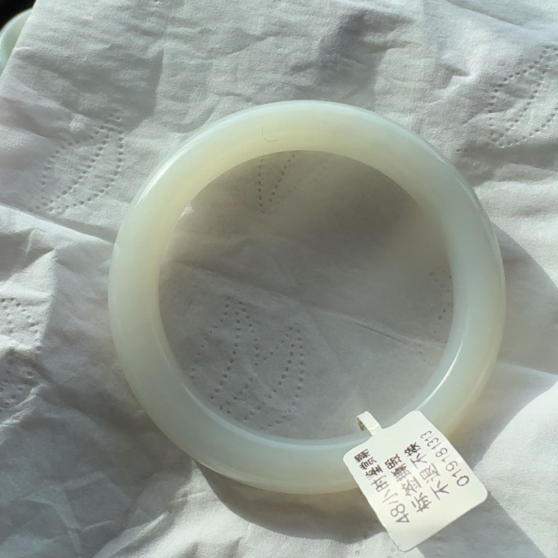 和田玉手镯未镶嵌