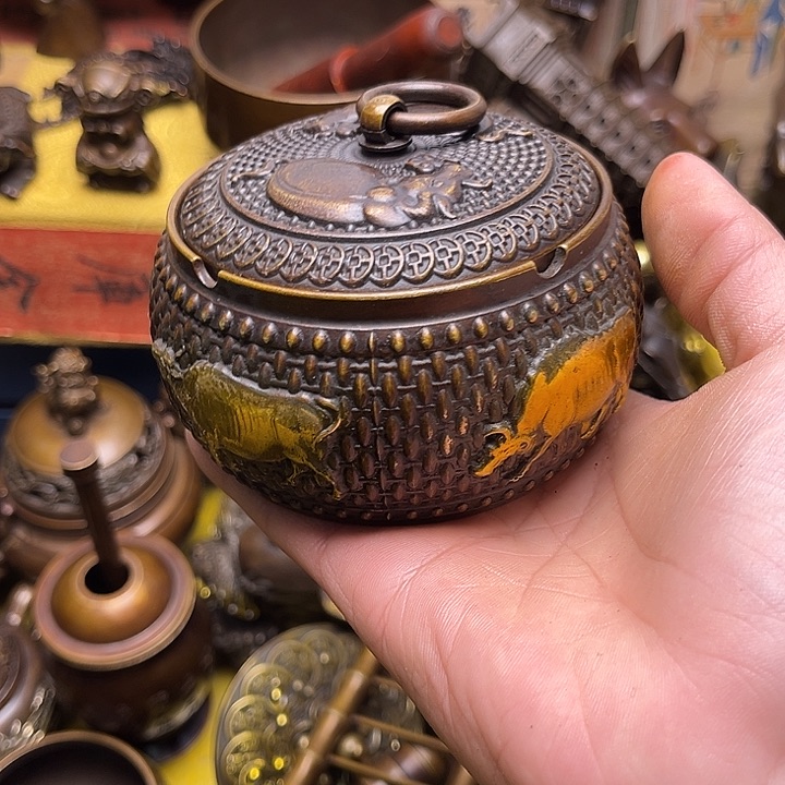 精美铜器点击下单