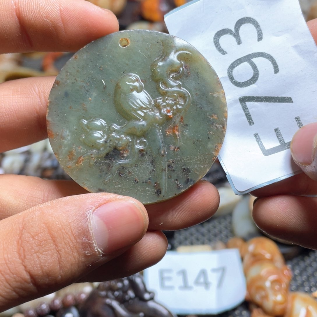 和田玉（糖玉）挂件未镶嵌