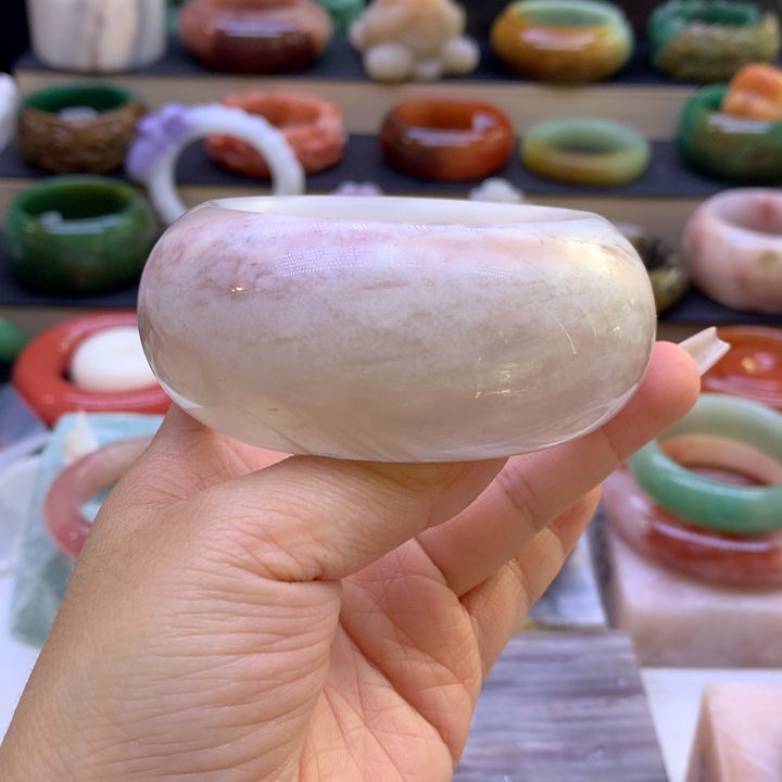 石英岩玉未镶嵌13468975444