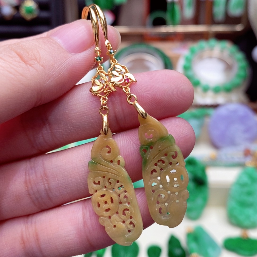 未镶嵌翡翠耳饰翡翠耳饰