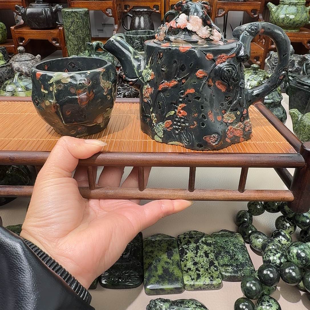 伴***狼蛇纹石玉未镶嵌藏玉药王石茶壶