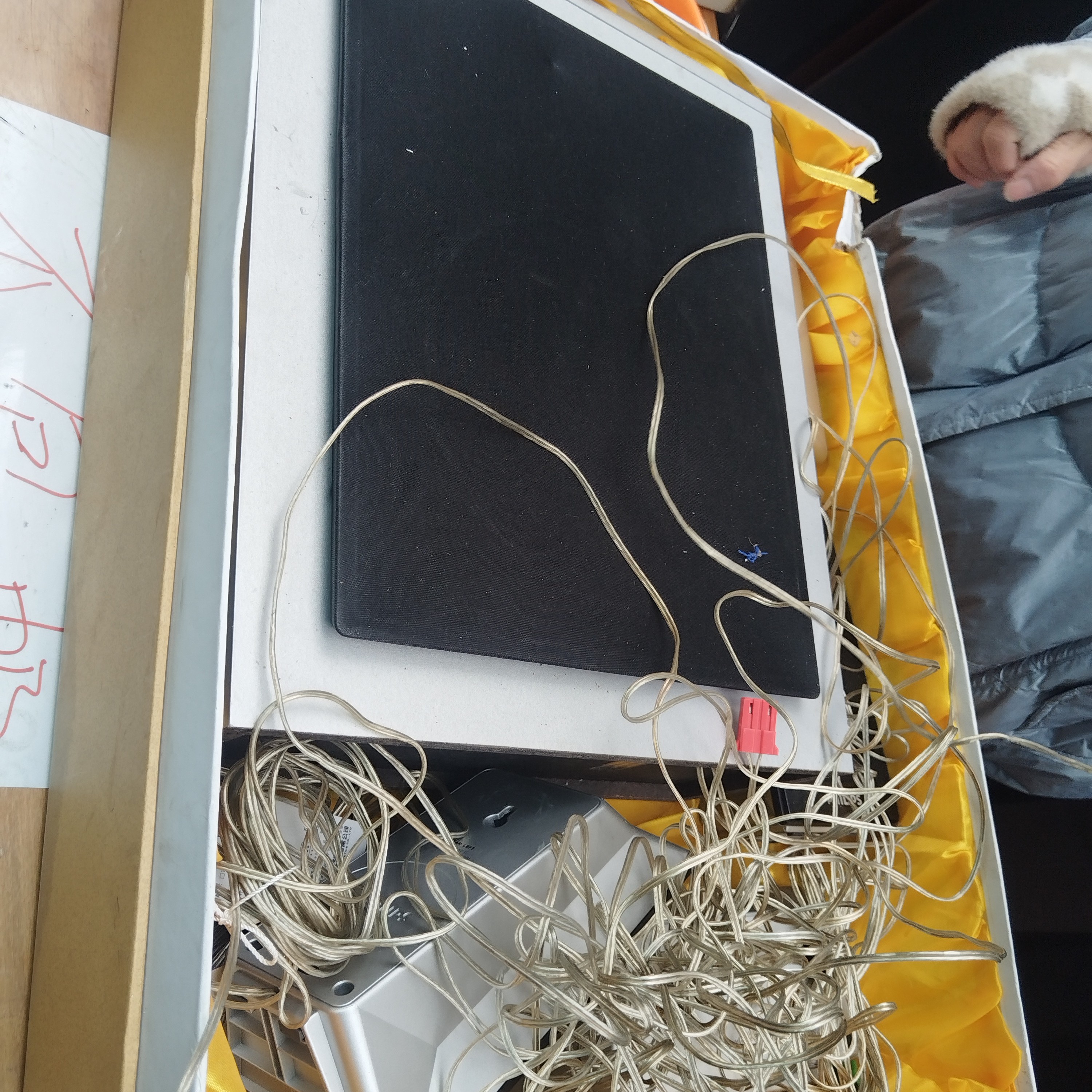 8新  飞利浦音响，不包邮费不支持七天无理由退货