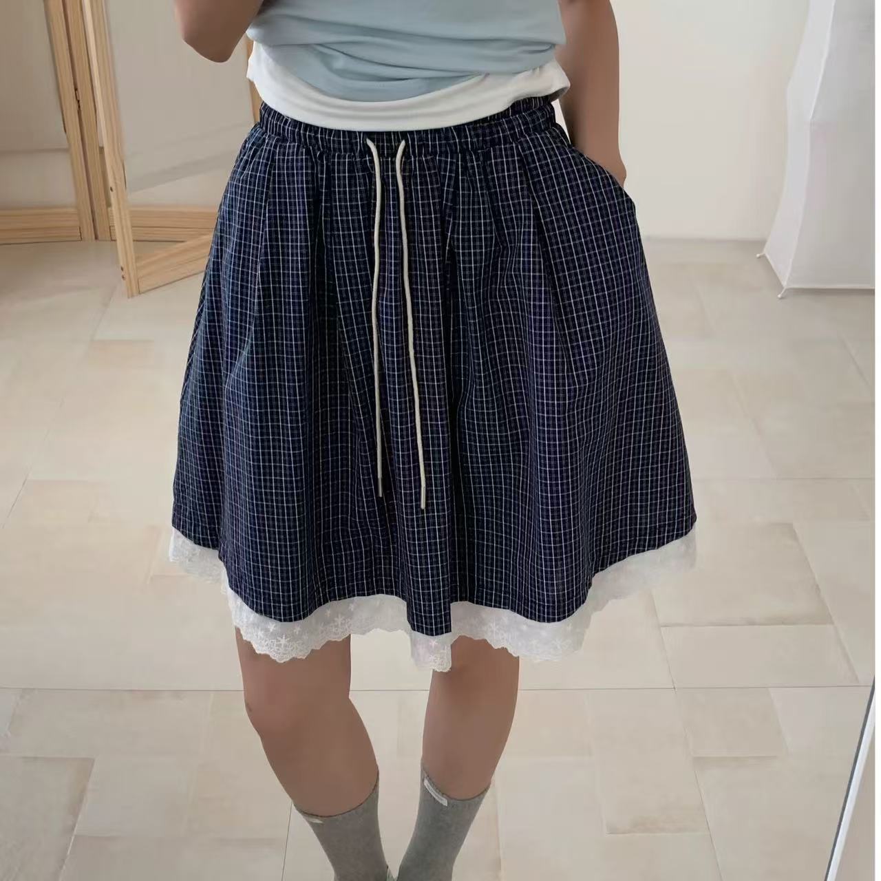 A114-推荐文艺复古 格子半身裙 韩版格子拼接蕾丝花边 中裙
