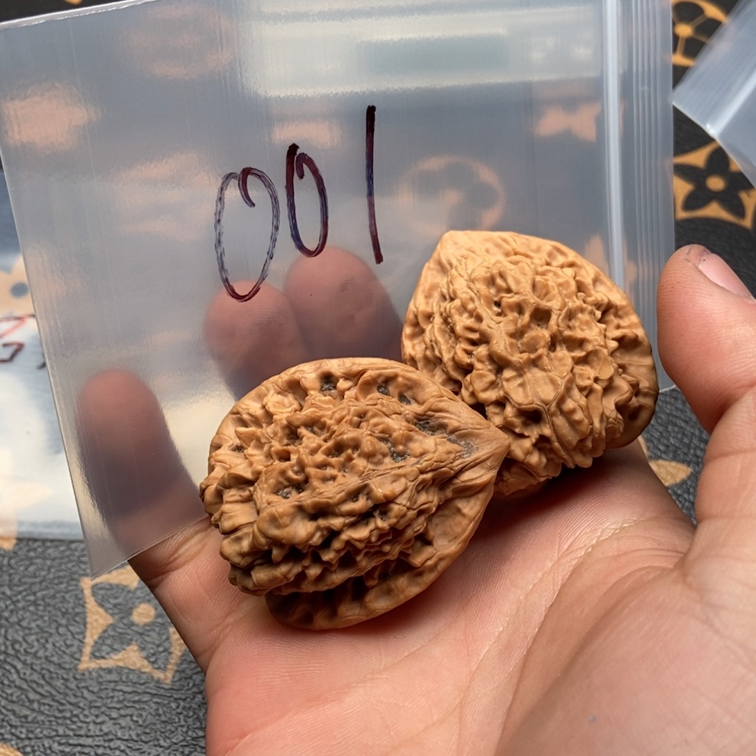 文玩核桃吊坠官帽