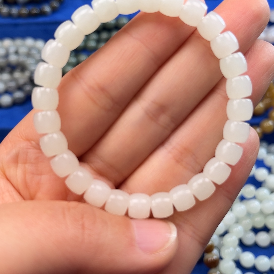 和田玉未镶嵌手链