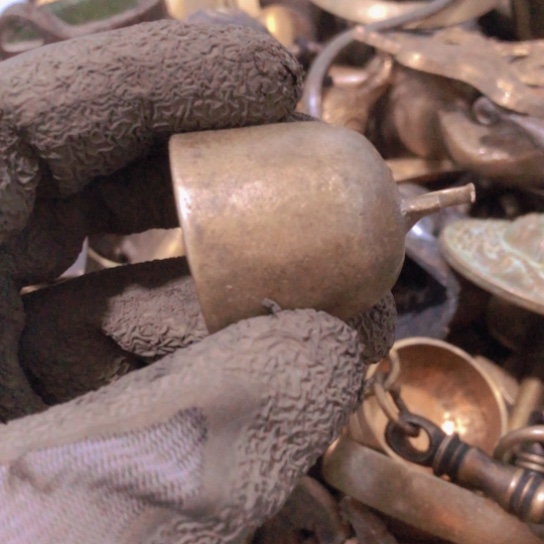 上***稳闪电购铜摆件工艺品