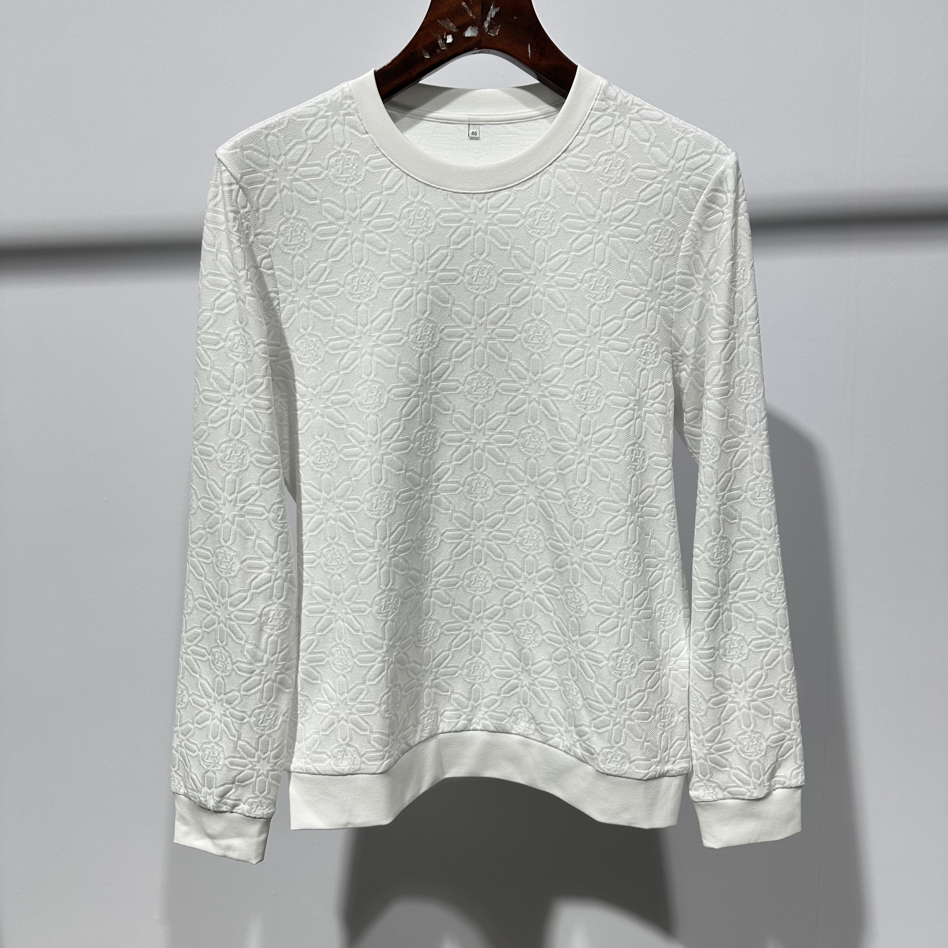 W-6 秋冬季男款轻奢风压纹提花立体肌理感白色圆领长袖卫衣 01010