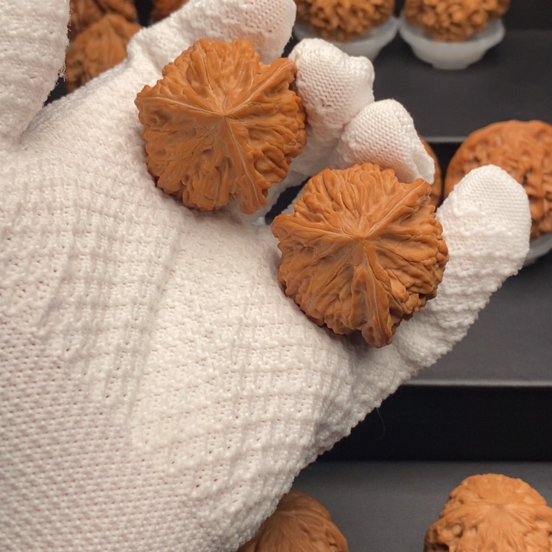 B***B把件文玩核桃38御龙三棱