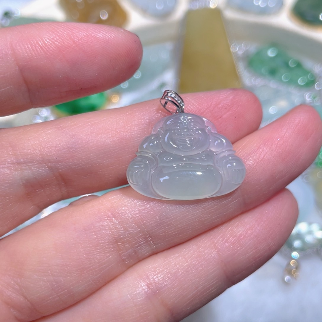 翡翠颈饰18K金镶嵌翡翠