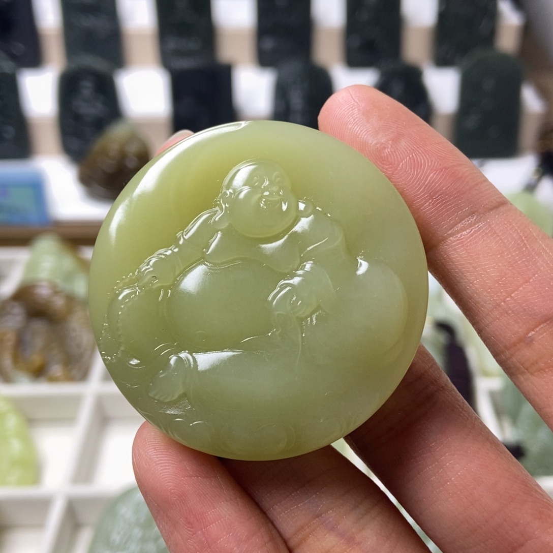 和田玉未镶嵌颈饰