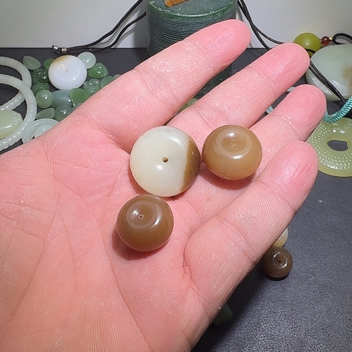 和田玉未镶嵌手链