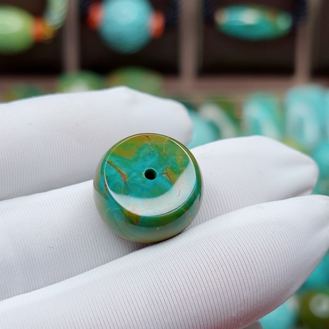 绿松石未镶嵌纯天然原矿绿松石