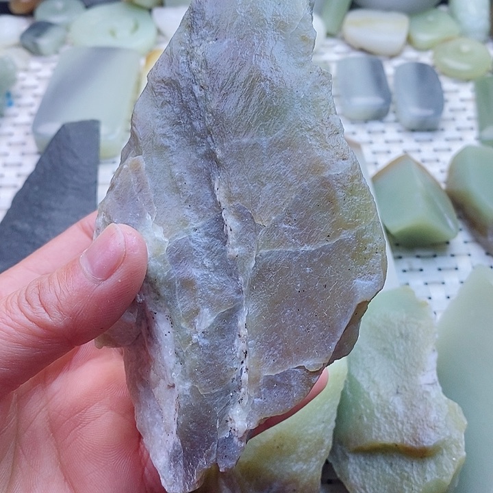 和田玉和田玉且末糖未镶嵌