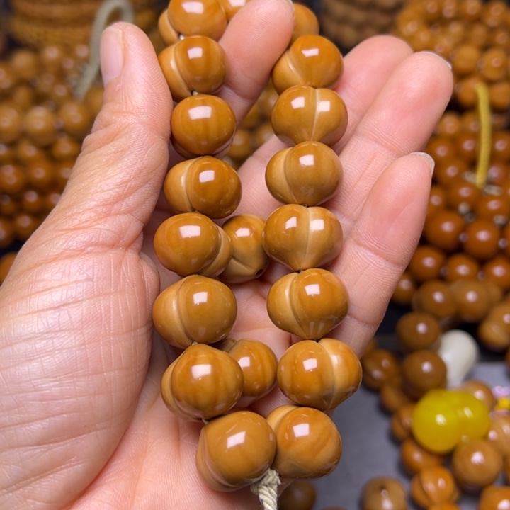 吊坠橄榄核聚宝盆