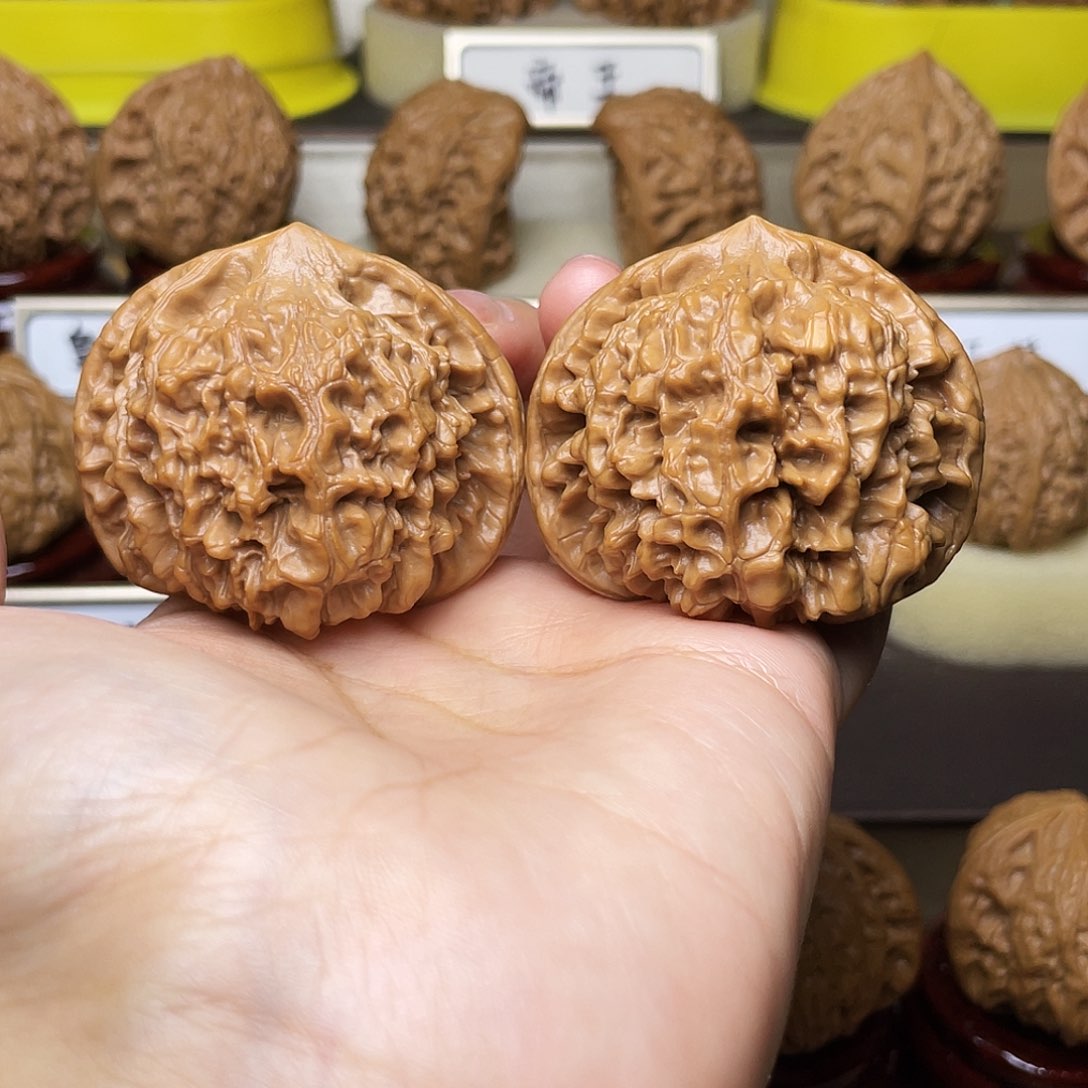 把件文玩核桃官帽47左右