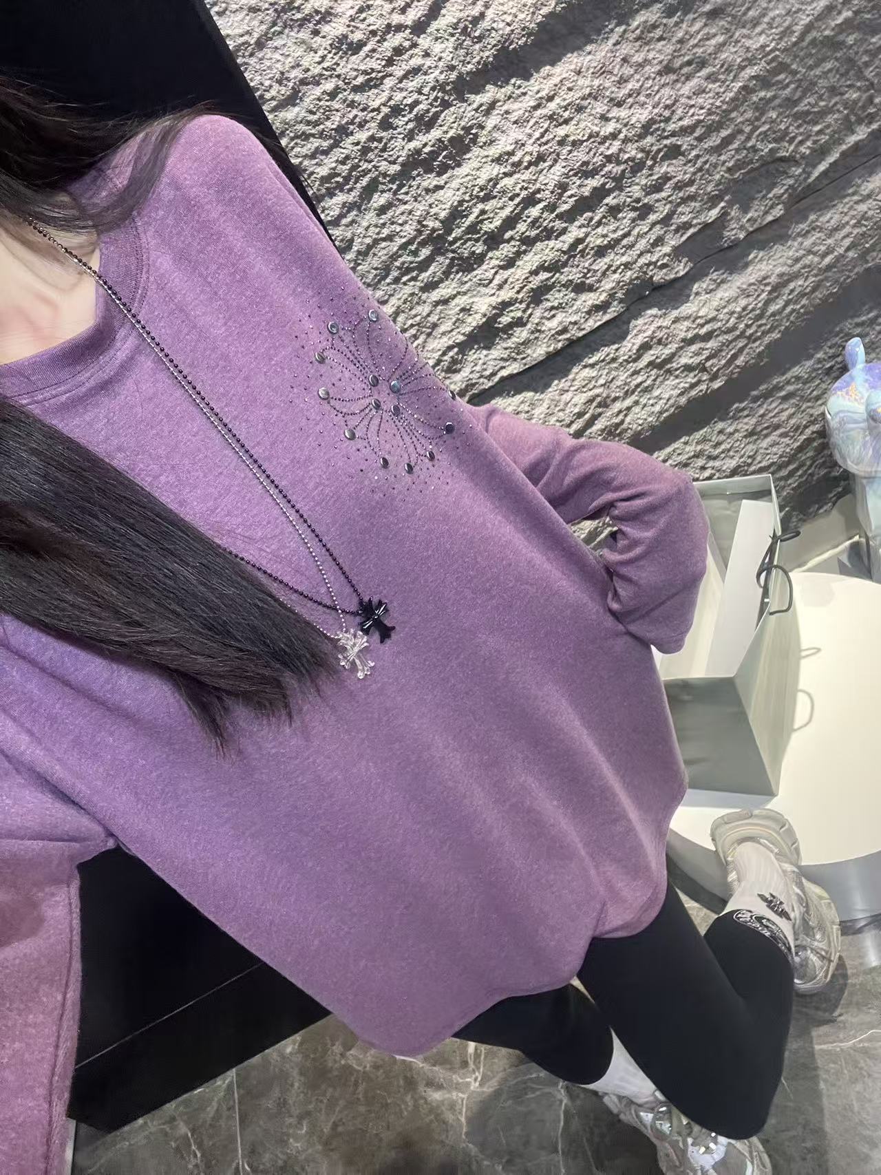 【杨娇娇COCO】秋冬新款梵文烫钻羊毛T恤宽松中长款圆领上衣