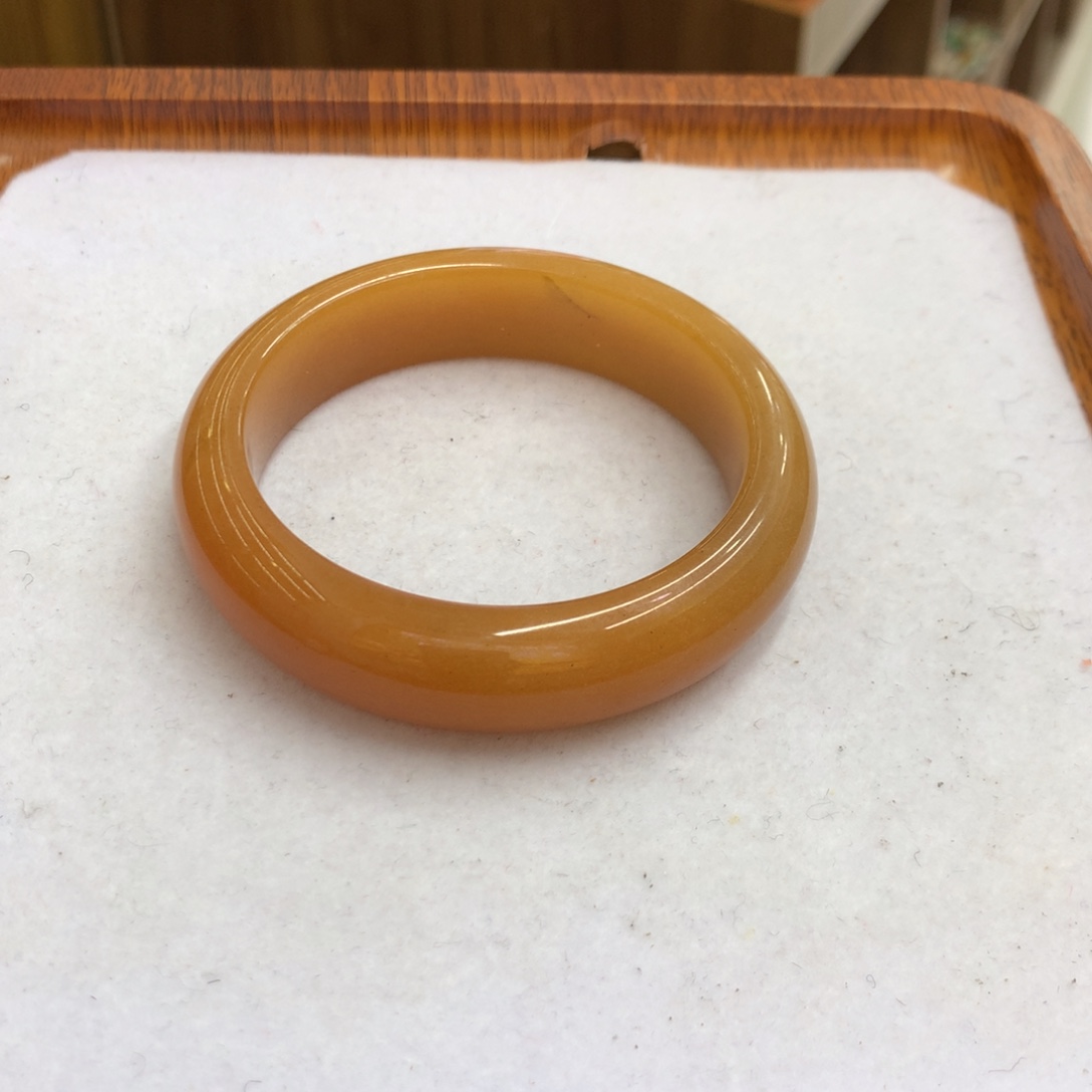 石英质玉未镶嵌手镯