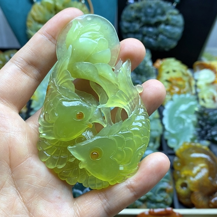 未镶嵌蛇纹石玉挂件