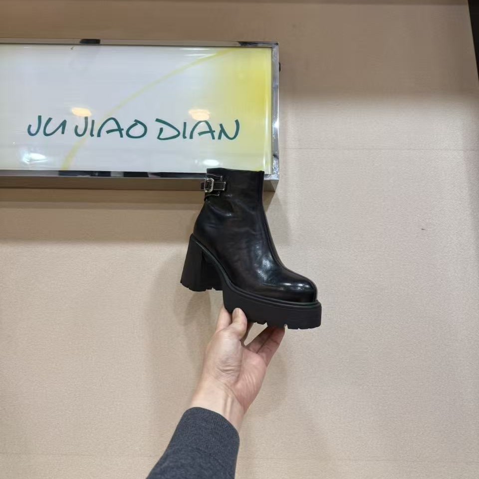 粗跟高跟真皮加绒短靴女2025冬季新圆头潮酷复古防水台舒适时装靴