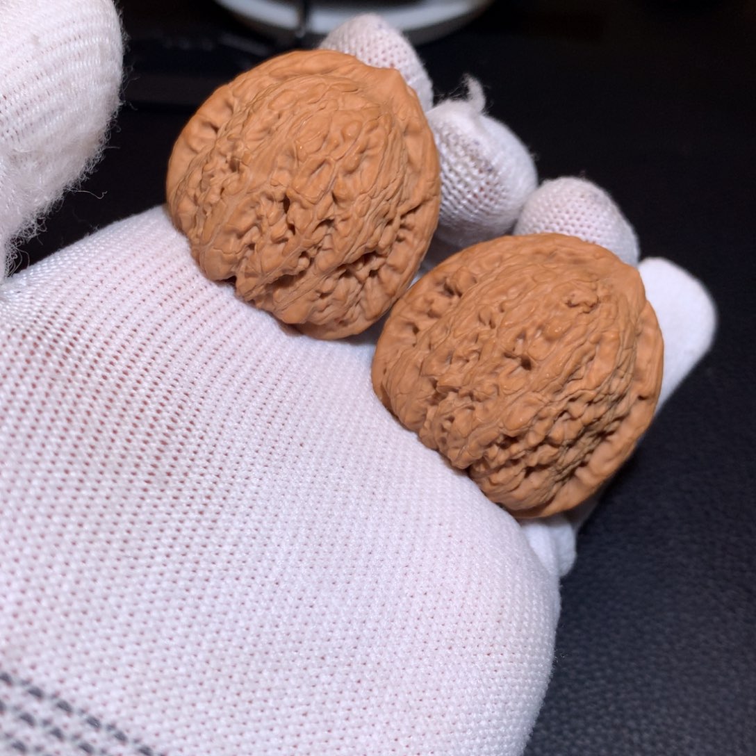 文玩核桃把件绣球38