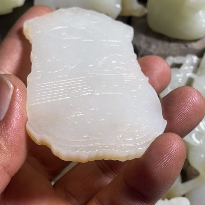 路***虎和田玉未镶嵌吊坠(不含链)