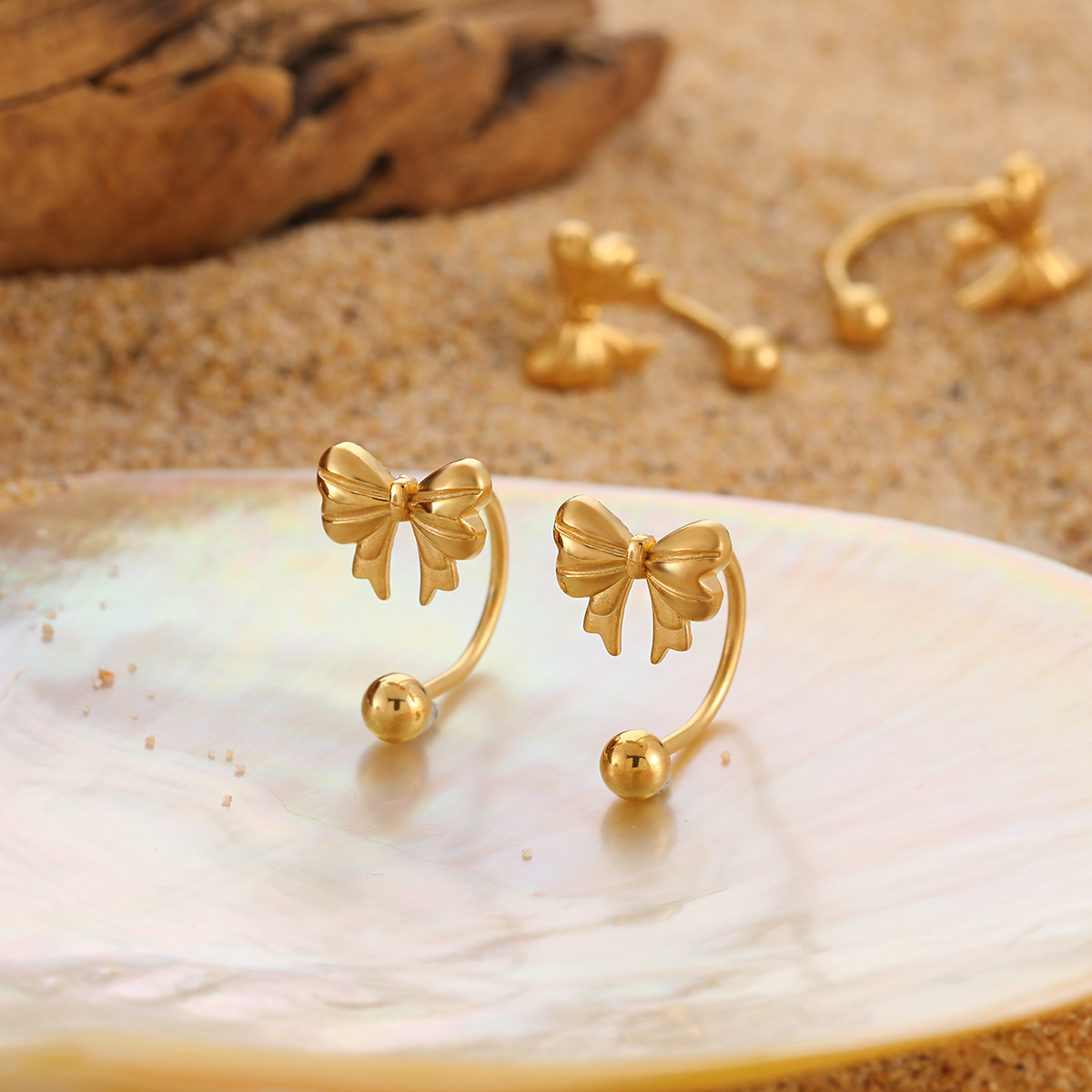 钛钢耳饰 ins风时尚简约蝴蝶结耳钉耳骨钉U型拧螺丝耳骨钉防丢