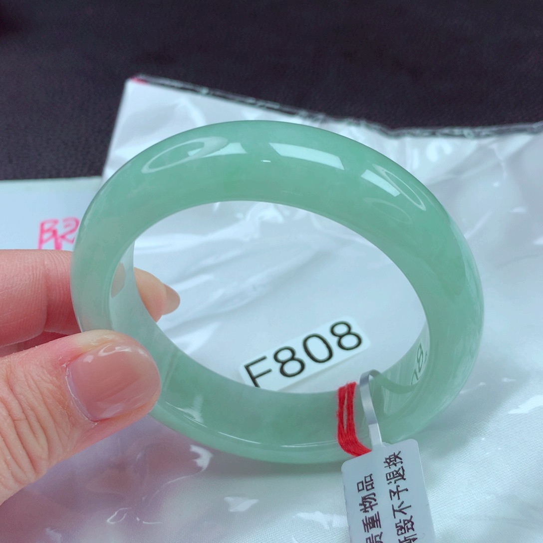 翡翠手镯未镶嵌手镯88