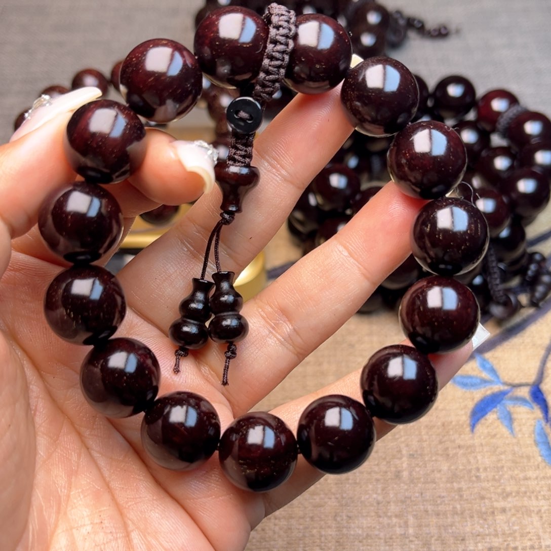 檀香紫檀（小叶紫檀）1.5 15颗