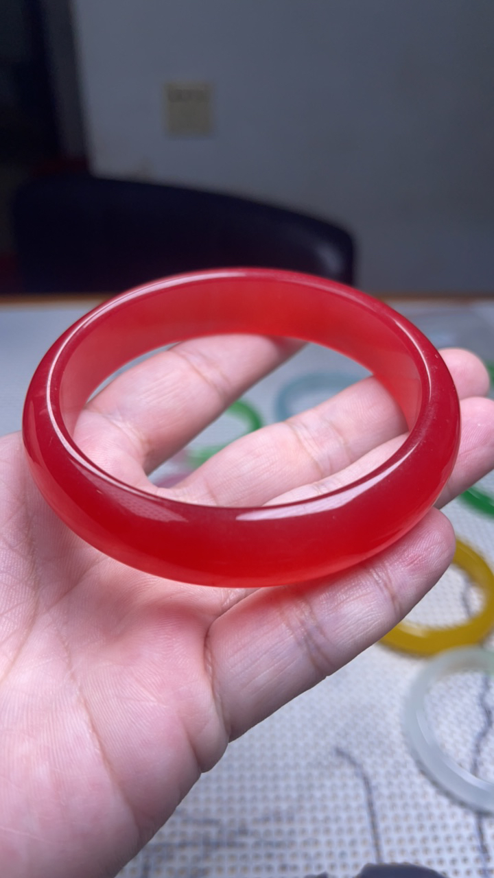 214 鸡冠红车轮手镯