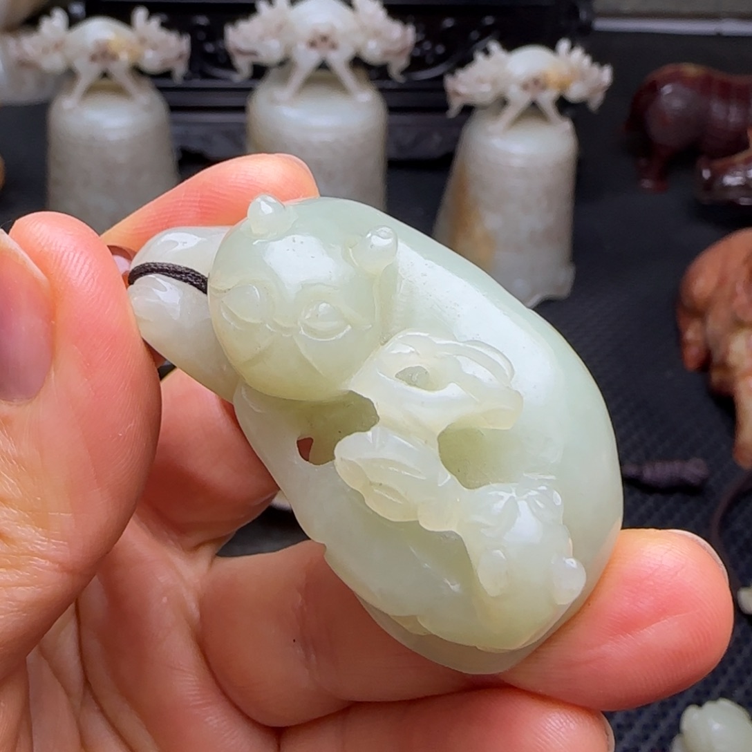 和田玉未镶嵌挂件