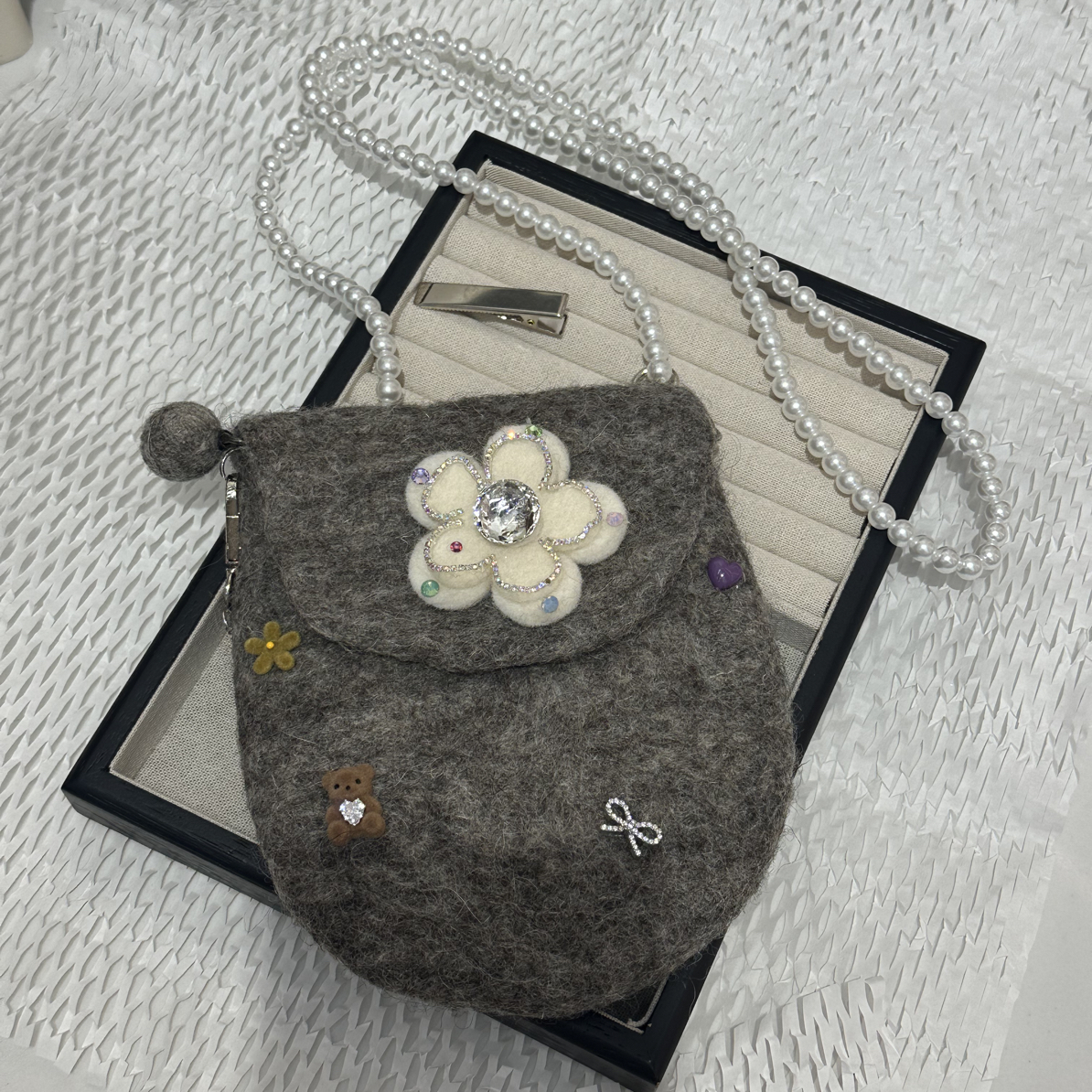 毛呢花朵斜挎手机链链发夹