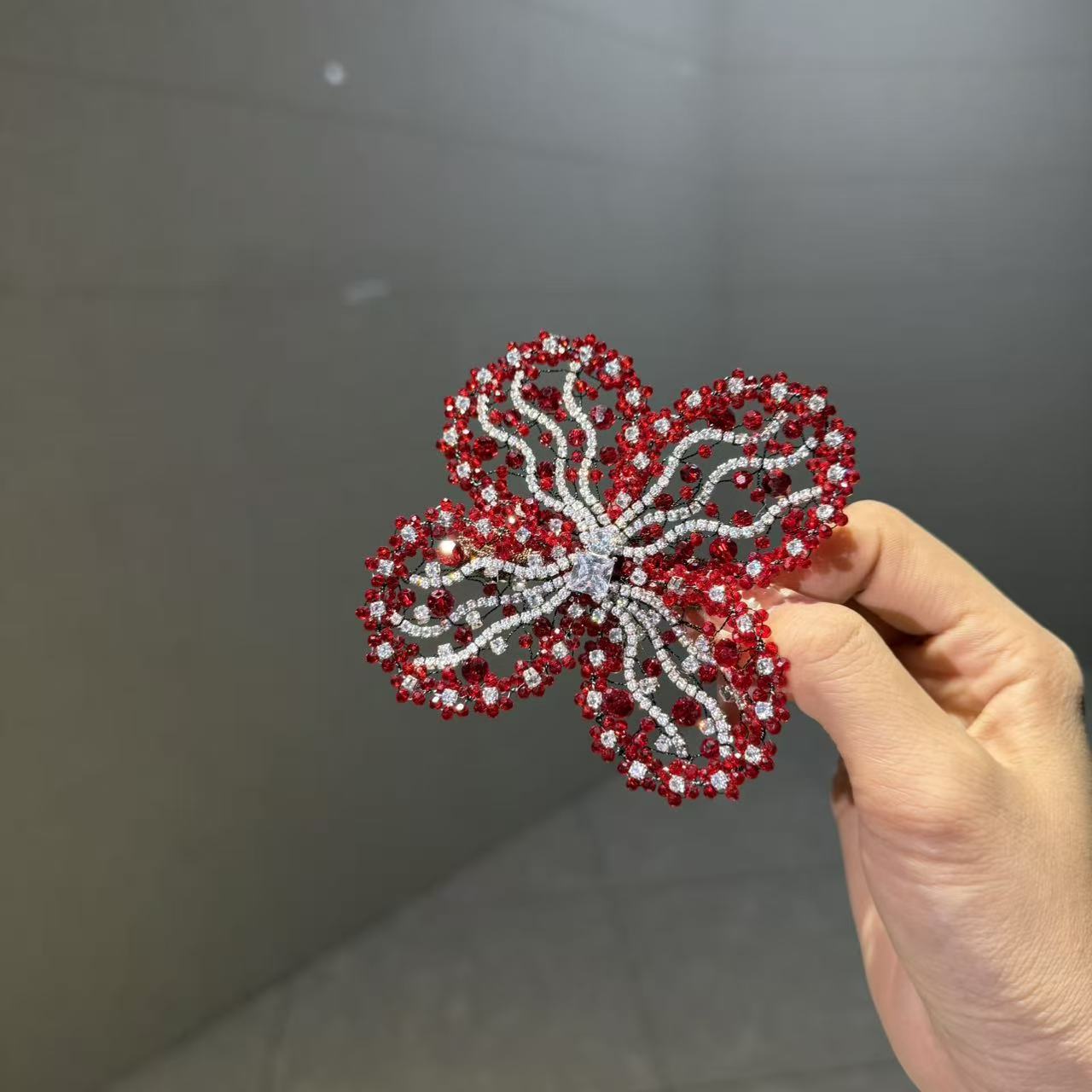 【莫奈海之星】红贝珠系列边夹设计气质高级感日常款