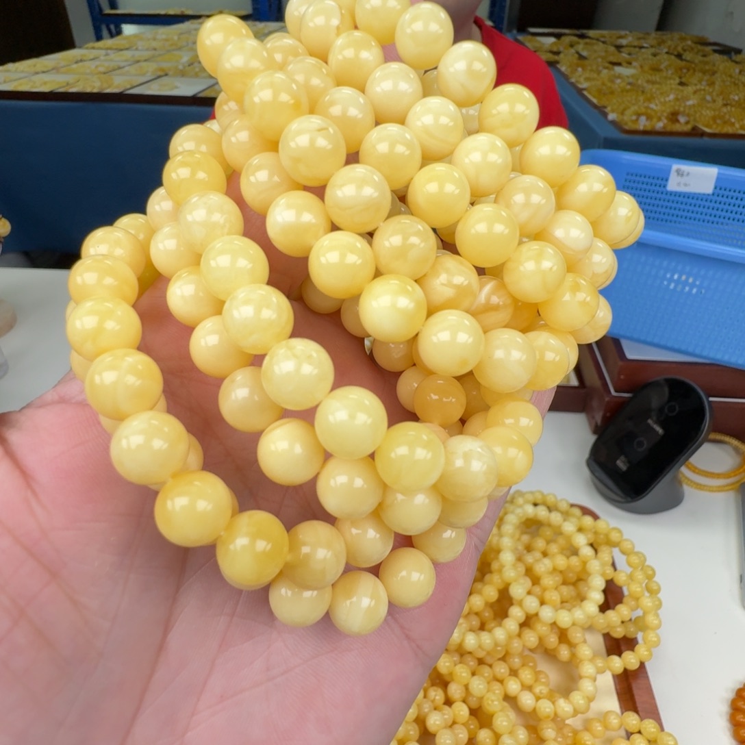 琥珀未镶嵌手链多样性发其一
