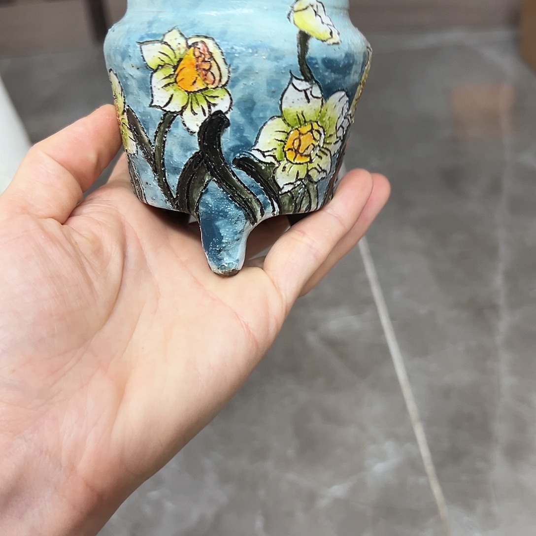 毛***豆手绘陶瓷花盆美盆