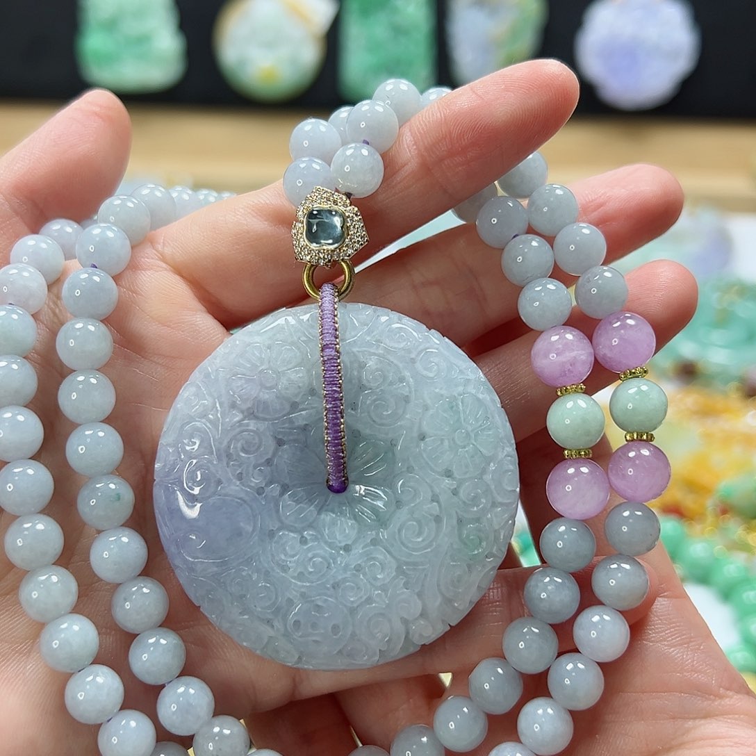 颈饰未镶嵌翡翠吊坠