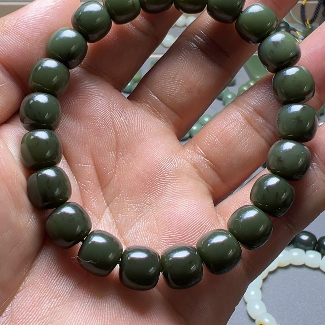 和田玉未镶嵌手链沙枣青卡10水草