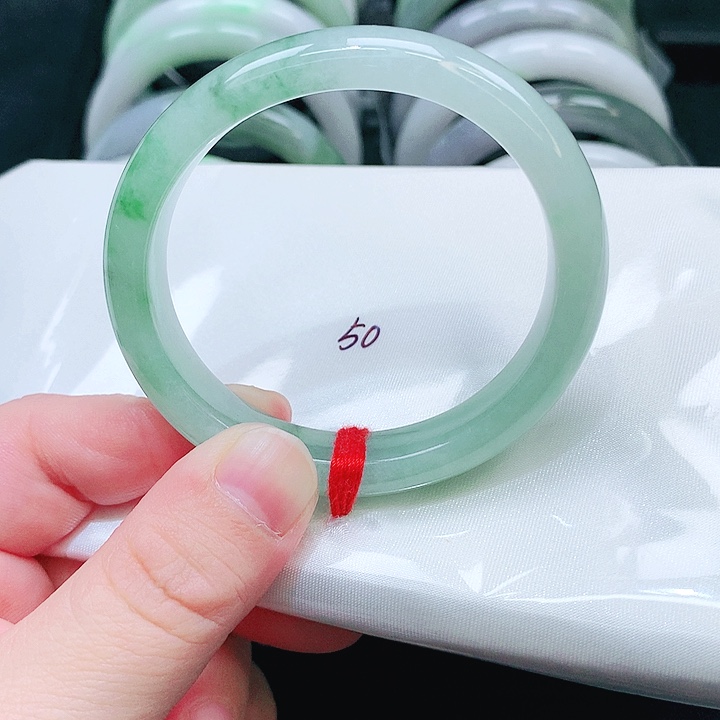 翡翠未镶嵌手镯106