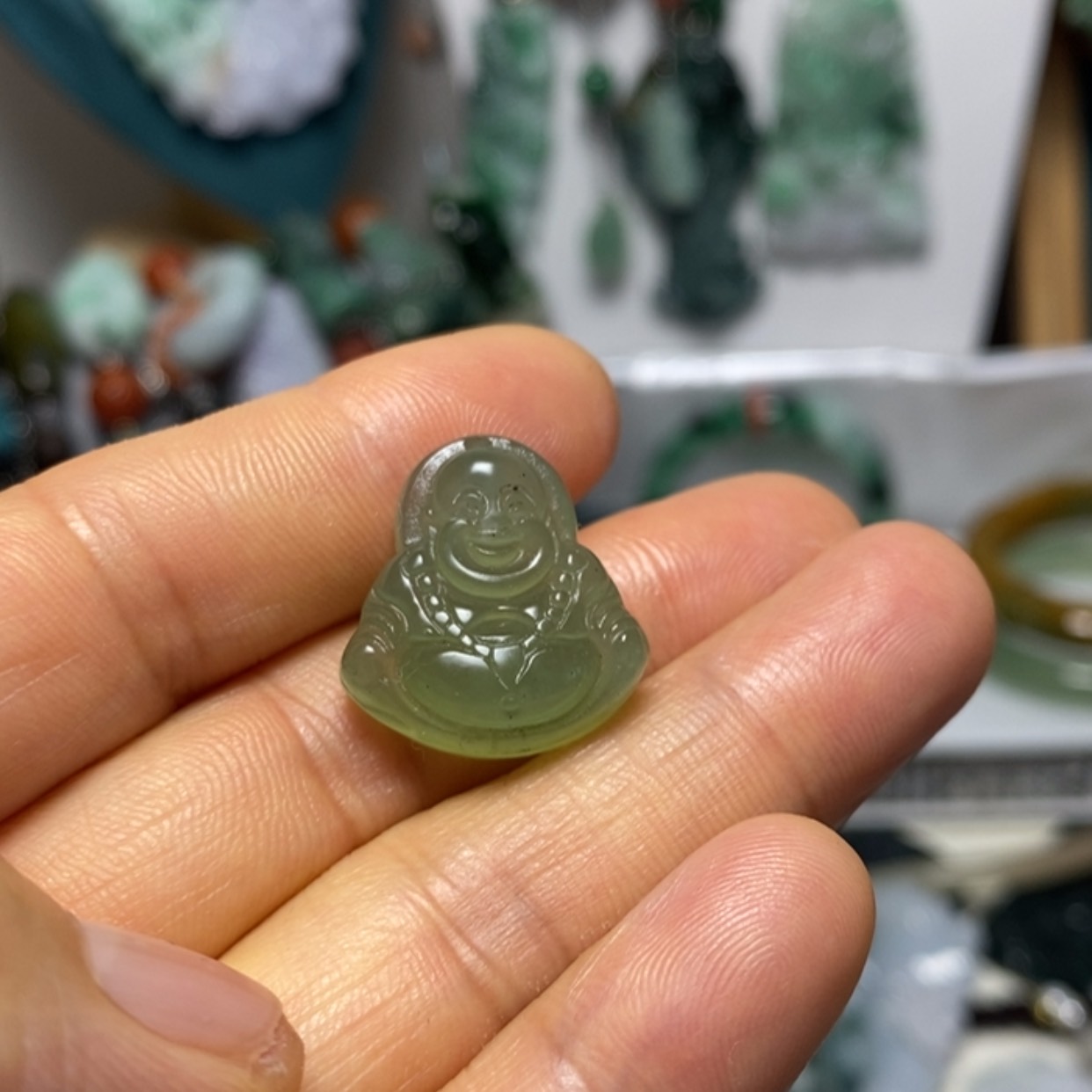 【闪购商品】翡翠吊坠(赠链)未镶嵌