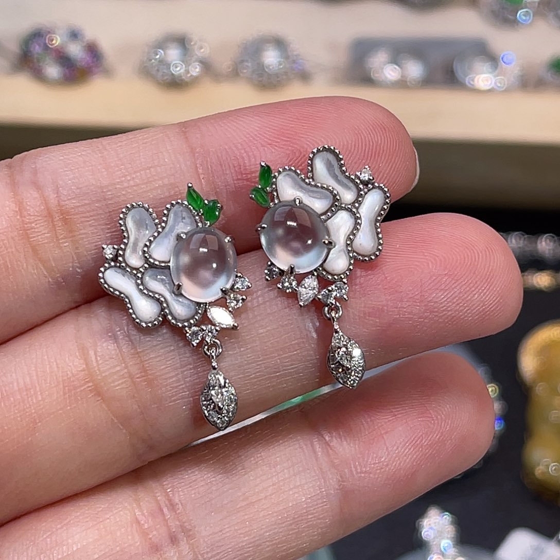 好***心翡翠18K金镶嵌耳饰玻璃种冰蛋