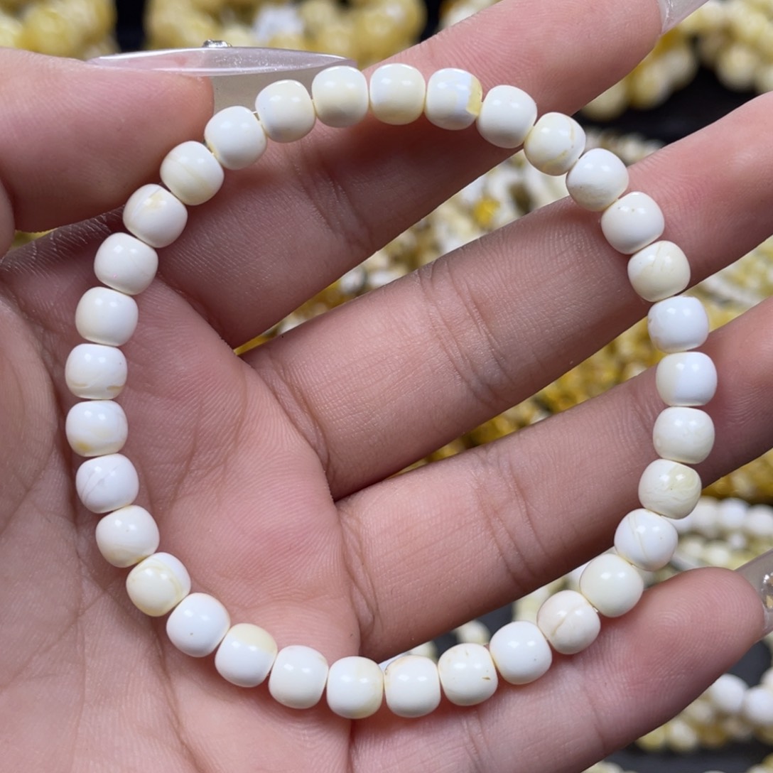 蜜蜡未镶嵌珠宝奇石6m